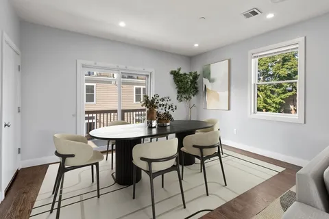 $605,000 | 7 Langford Park, Unit 3, Boston, MA 02119