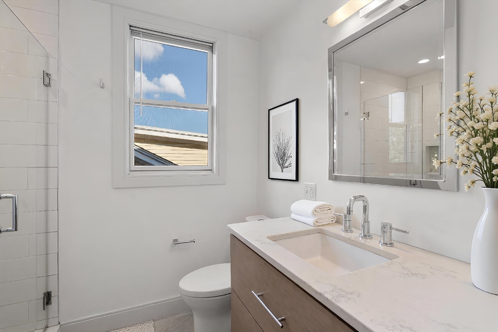 7 Langford Park, Unit 3 Boston, MA 02119 - Photo 9 of 16