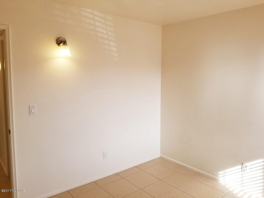 7122 South Missiondale Road, Unit 102 Tucson, AZ 85756 - Photo 13 of 15