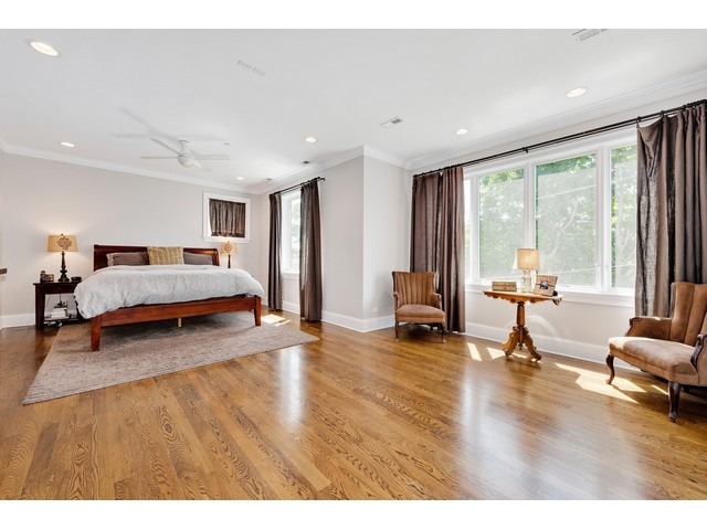 4208 North Oakley Avenue Chicago, IL 60618 - Photo 13 of 25