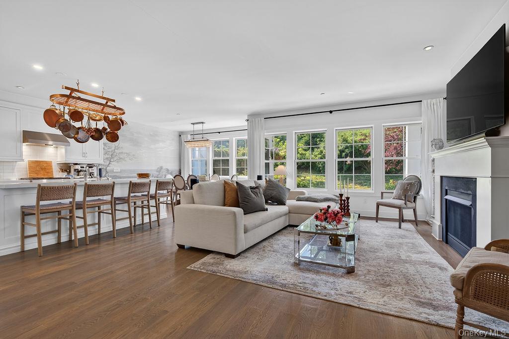 23 Honeysuckle Lane Rye Brook, NY 10573 - Photo 11 of 50