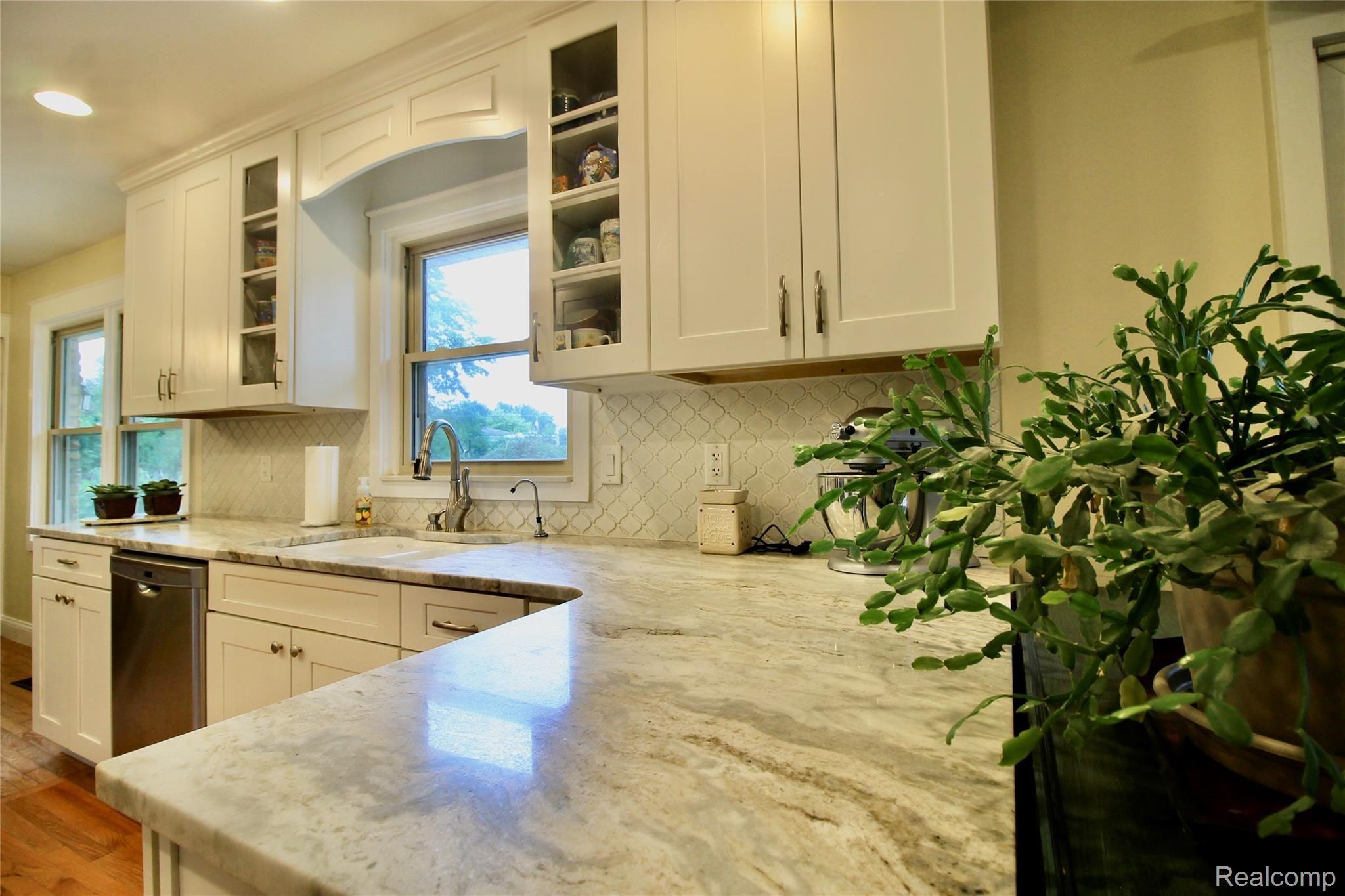 5324 North Georgetown Road Grand Blanc, MI 48439 - Photo 10 of 20 IMG_0290.jpeg