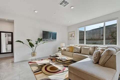 $845,000 | 2111 Rosewood Drive, Hollister, CA 95023