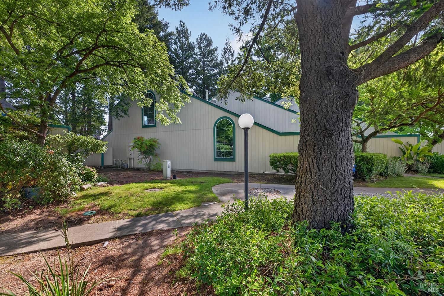 505 Norlee Street Sebastopol, CA 95472 - Photo 1 of 35