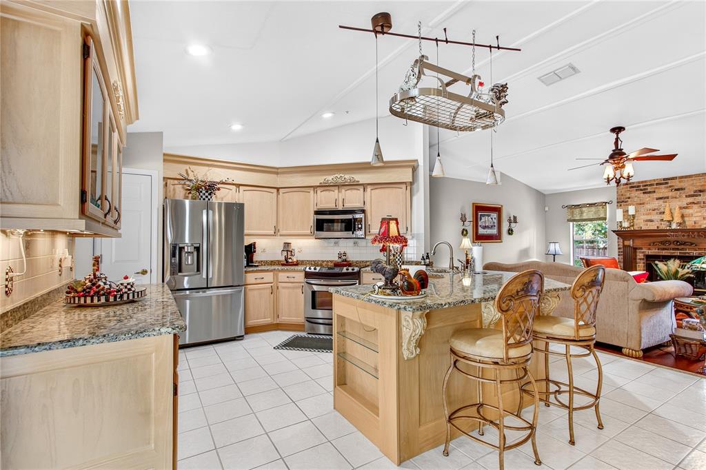 566 Rachael Court Oviedo, FL 32765 - Photo 16 of 75
