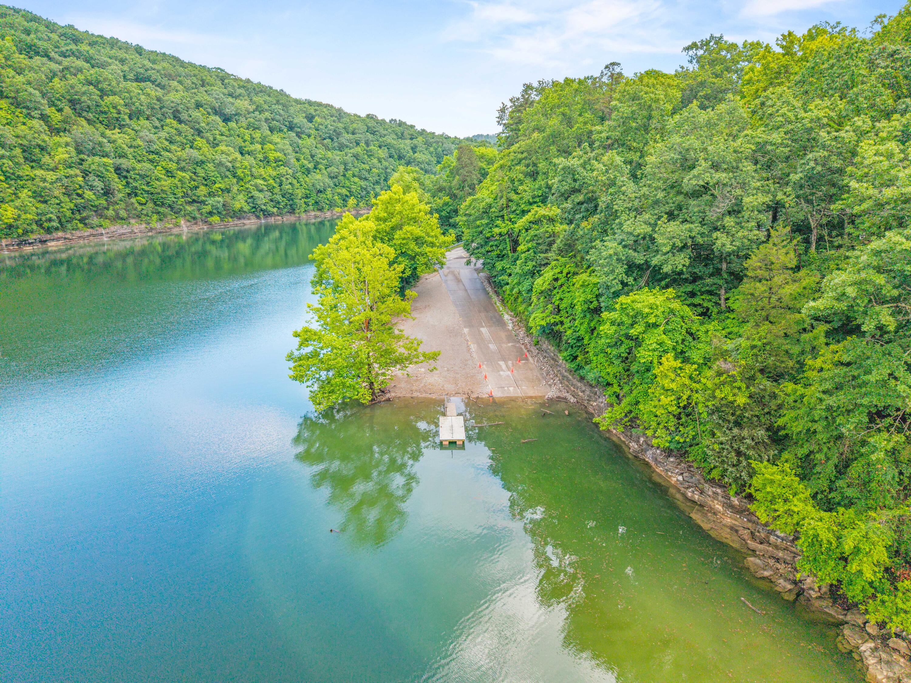 1835 Echo Point Road Bronston, KY 42518 - Photo 27 of 43 Echo Point Photo-01