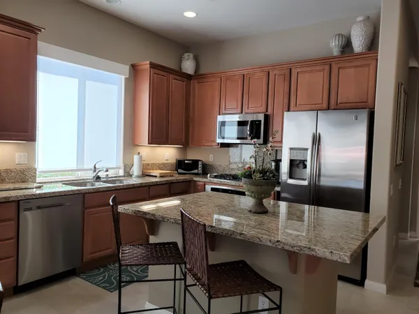 $2,750 | 81968 Avenida Bienvenida, Indio, CA 92203