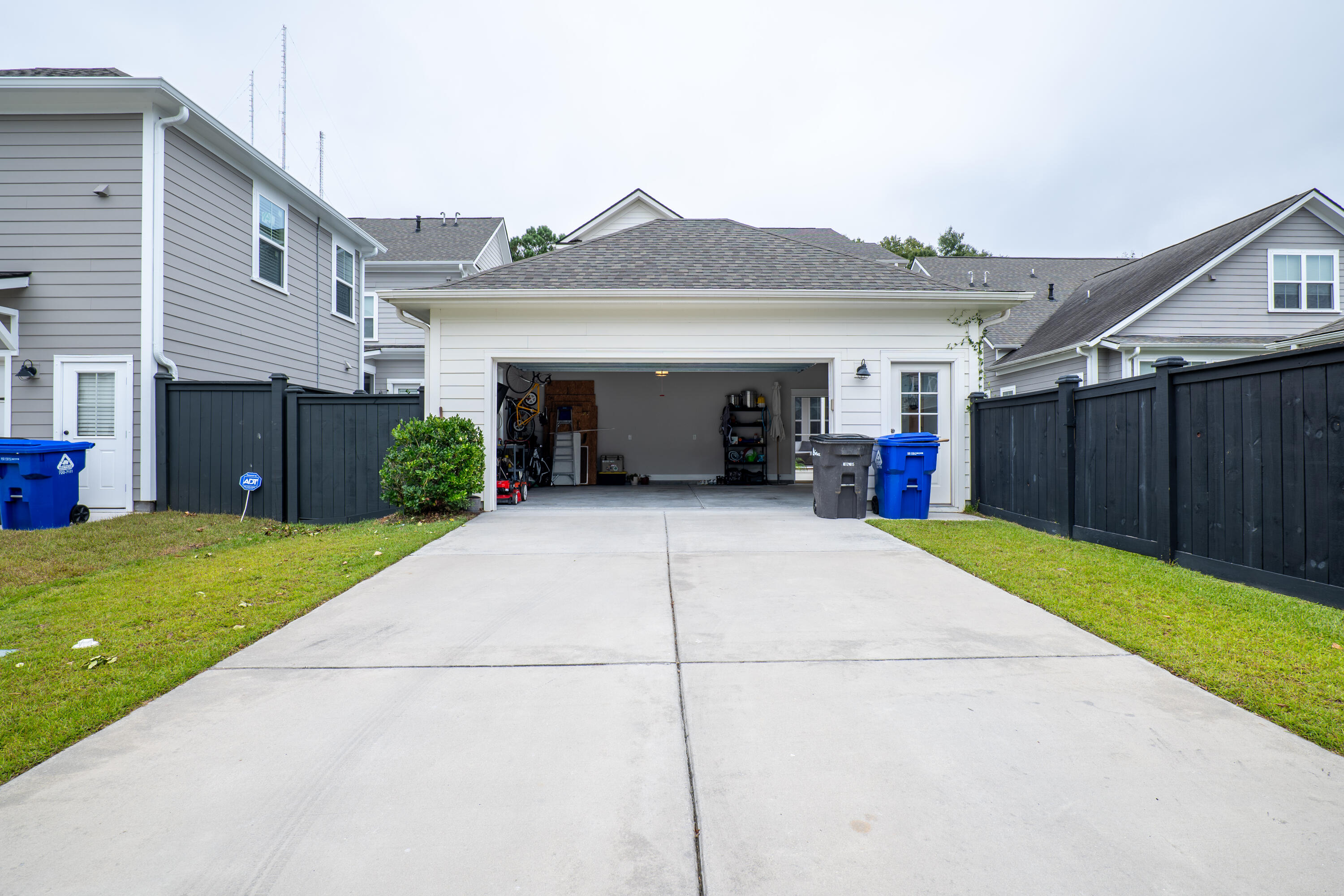 1375 Rivella Drive Mount Pleasant, SC 29464 - Photo 49 of 54 P1017155-HDR