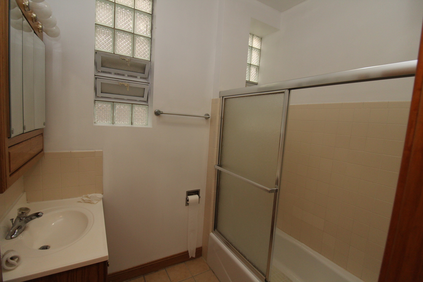 1335 West Huron Street, Unit 1R Chicago, IL 60642 - Photo 14 of 15