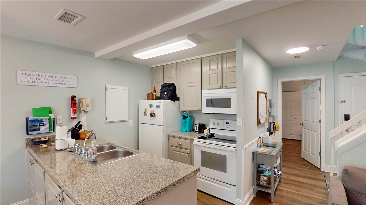 1175 North Beachview Drive North, Unit 204 Jekyll Island, GA 31527 - Photo 4 of 24