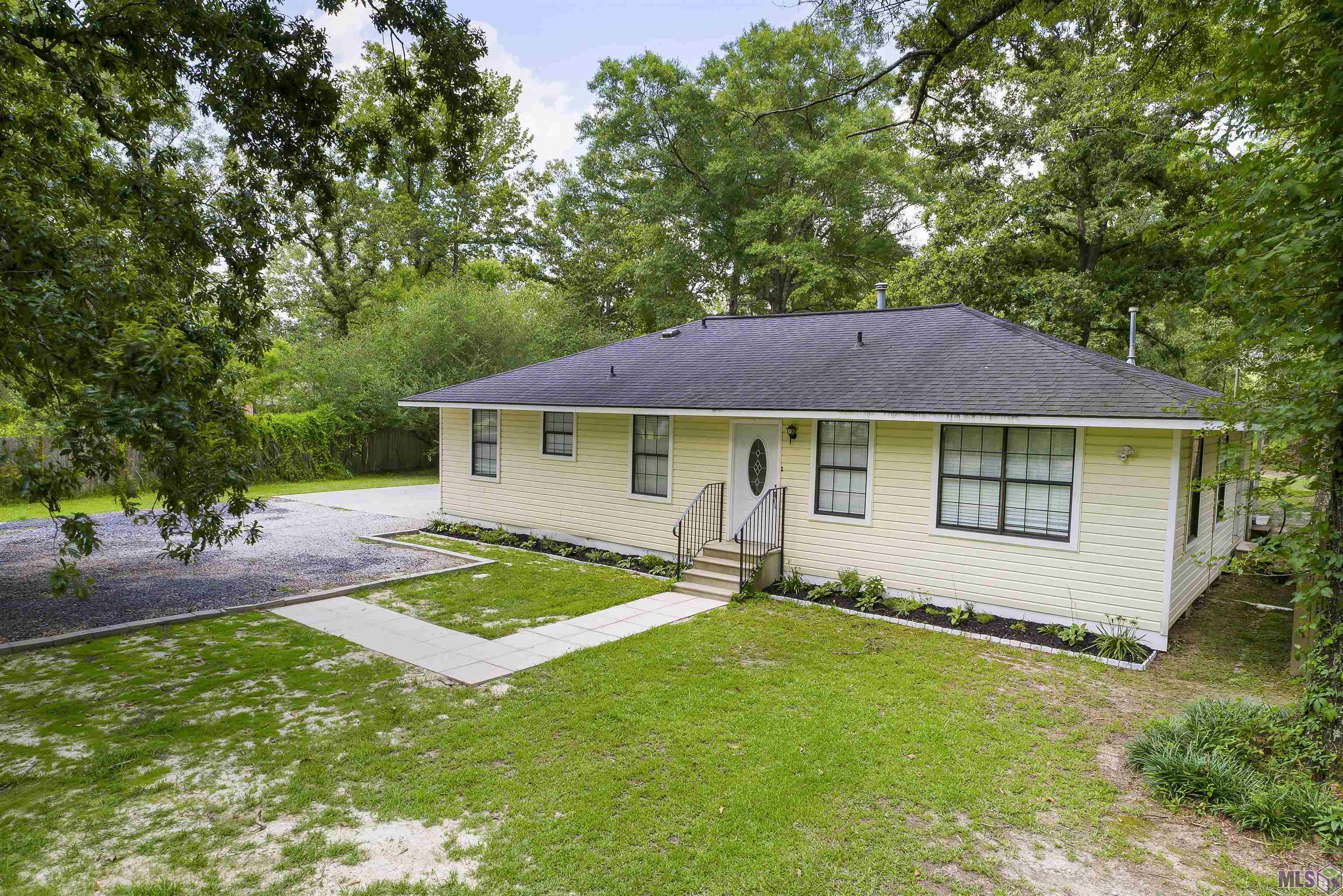 22120 Chaney Road Zachary, LA 70791 - Photo 3 of 20 Gallery Image 3