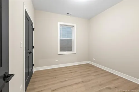 $1,199,000 | 4934 South Champlain Avenue, Chicago, IL 60615