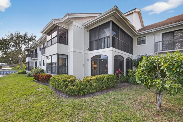 $850,000 | 16000 West Bay Drive, Unit 157, Jupiter, FL 33477