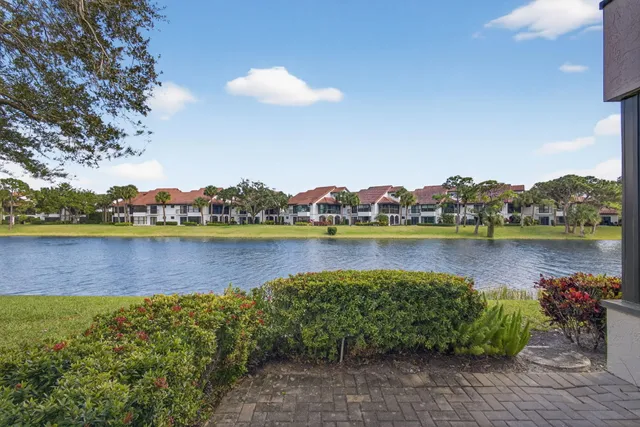 $850,000 | 16000 West Bay Drive, Unit 157, Jupiter, FL 33477
