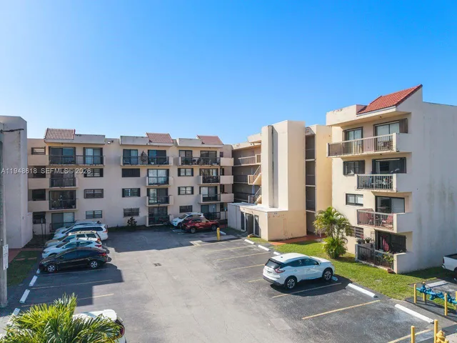 $225,000 | 995 Southwest 84th Avenue, Unit 223, Miami, FL 33144