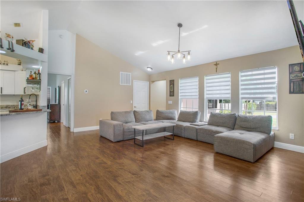 2231 19th Street Southwest Naples, FL 34117 - Photo 10 of 32 Gallery Image 10