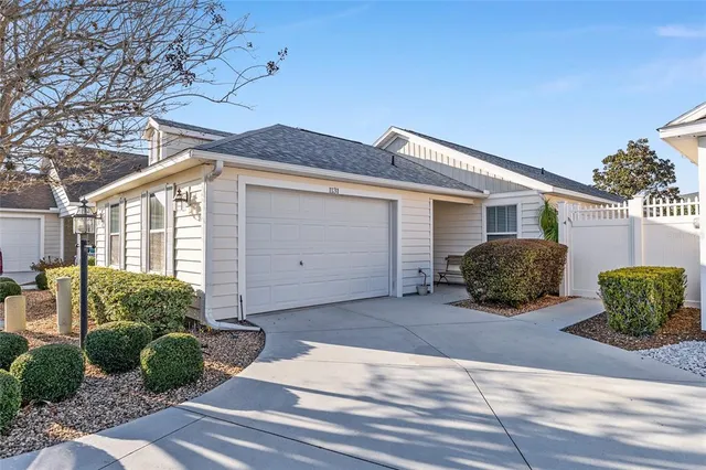 $455,000 | 1131 Southern Sun Drive, The Villages, FL 32162