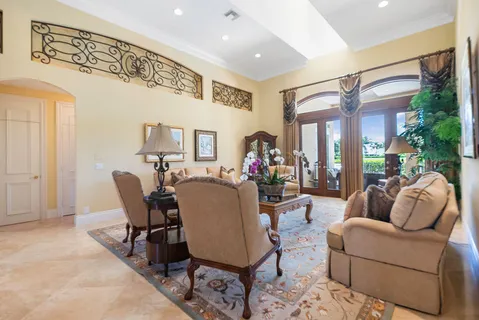 $1,950,000 | 83 Sandbourne Lane, Palm Beach Gardens, FL 33418
