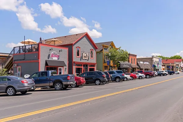 $650,000 | 1312 Shadywood Lane, Waconia, MN 55387