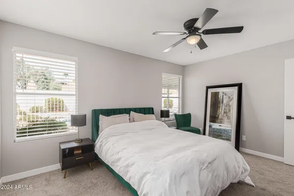 $3,995 | 250 West Utopia Road, Phoenix, AZ 85027