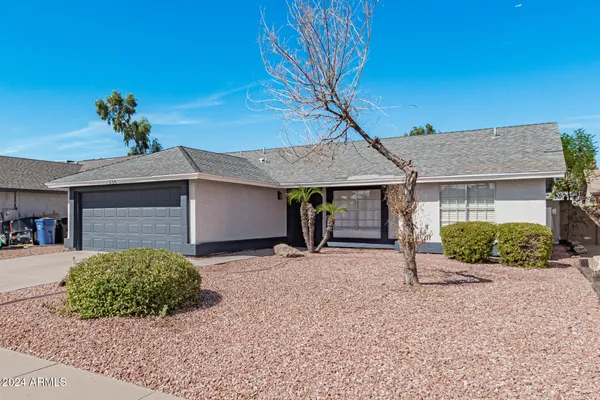 $3,995 | 250 West Utopia Road, Phoenix, AZ 85027