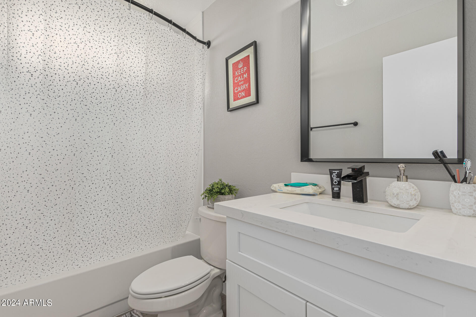 250 West Utopia Road Phoenix, AZ 85027 - Photo 21 of 31 Guest Bath