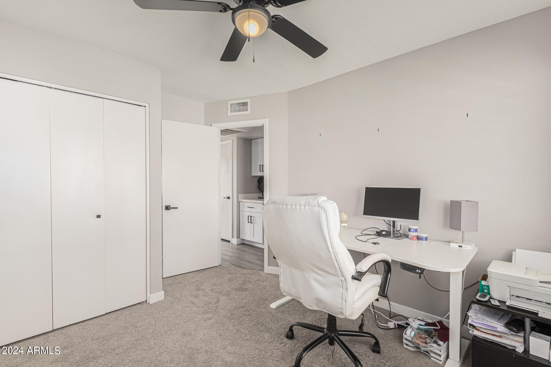 250 West Utopia Road Phoenix, AZ 85027 - Photo 22 of 31 Office