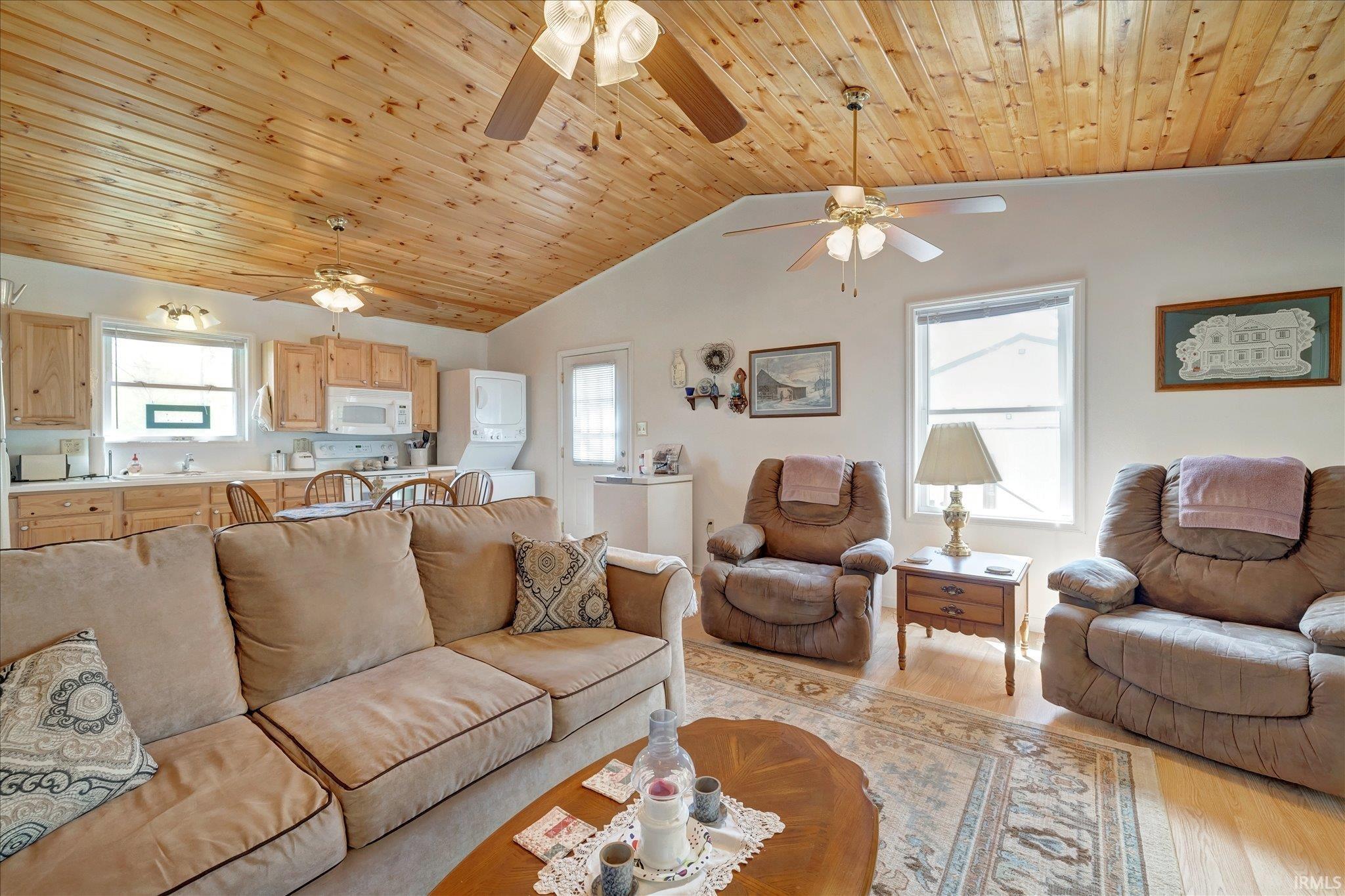 6257 East Calvertville Road Bloomfield, IN 47424 - Photo 7 of 32