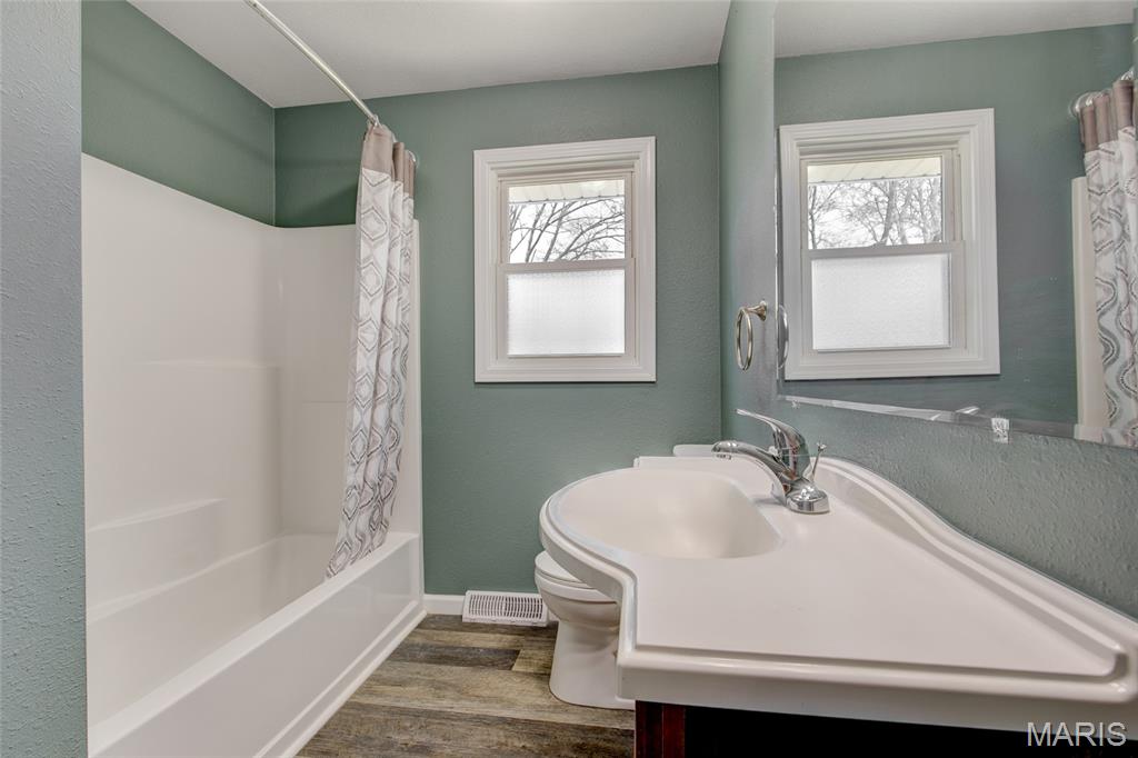 1926 Terrace Drive Alton, IL 62002 - Photo 14 of 40