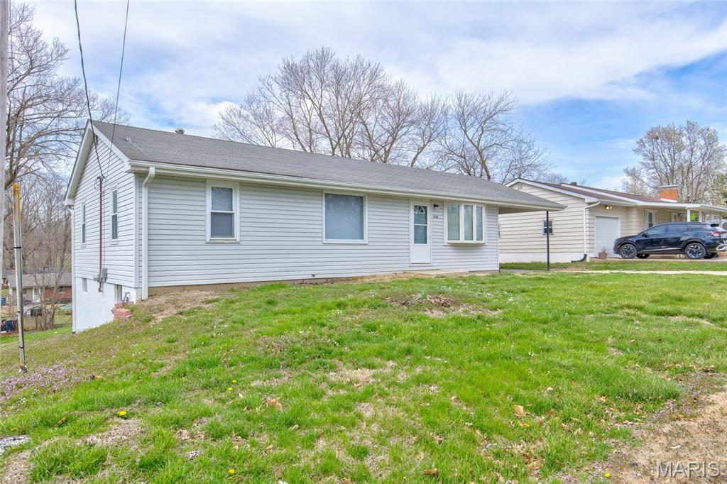 1926 Terrace Drive Alton, IL 62002 - Photo 3 of 40