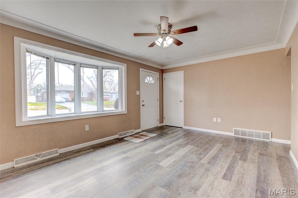 1926 Terrace Drive Alton, IL 62002 - Photo 8 of 40