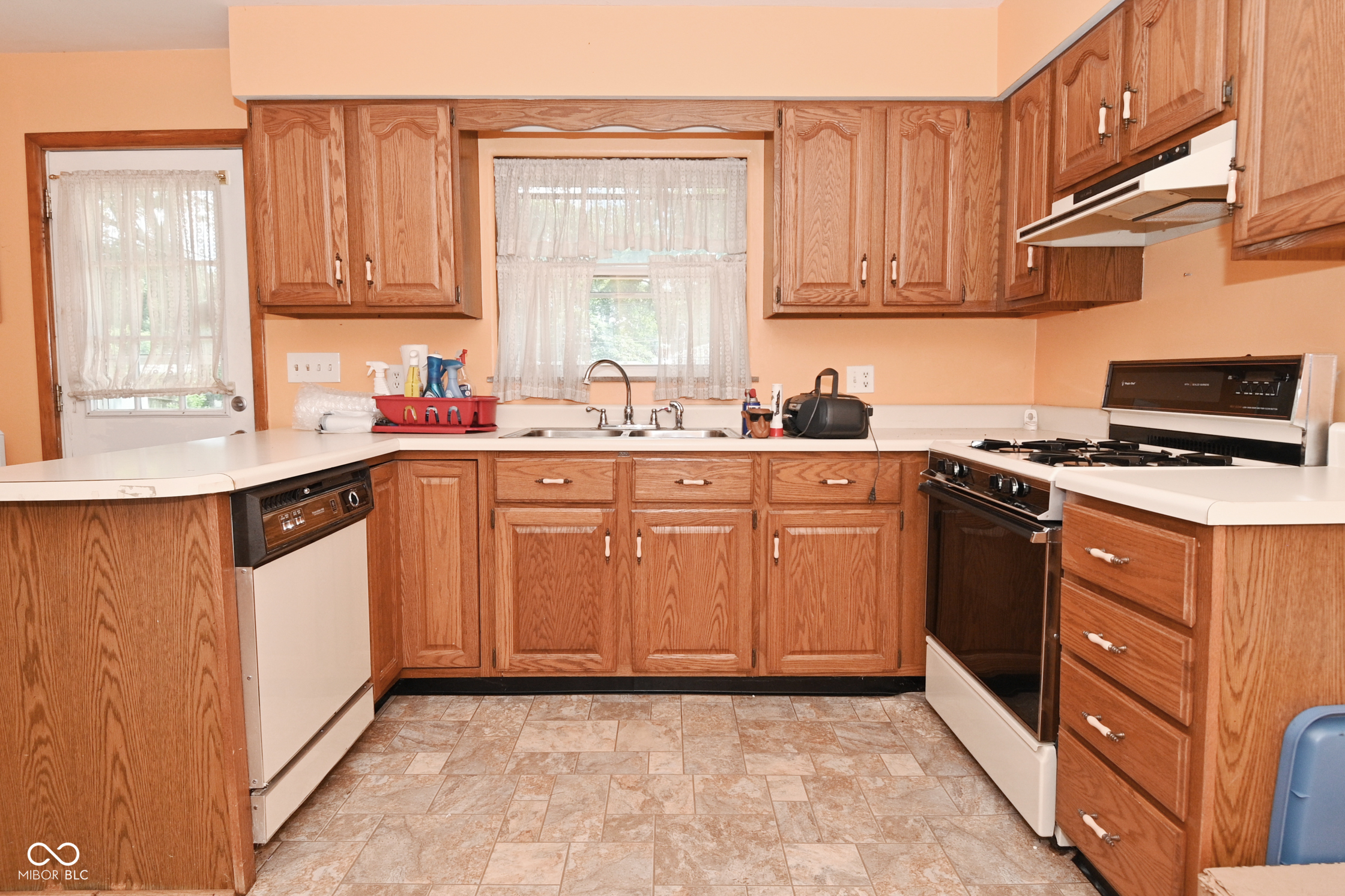 1021 South Post Road Indianapolis, IN 46239 - Photo 9 of 45 Gallery Image 9
