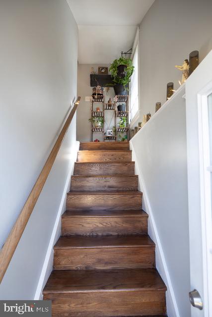 512 Jessamine Avenue Oaklyn, NJ 08107 - Photo 17 of 25 a view of entryway