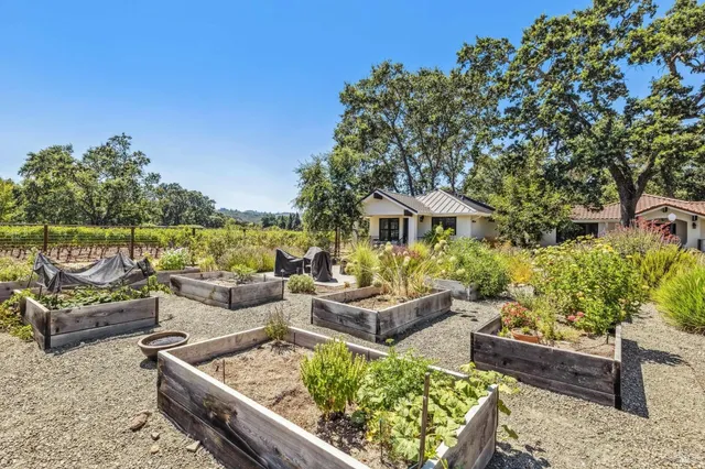 $2,550,000 | 1929 Mora Avenue, Calistoga, CA 94515