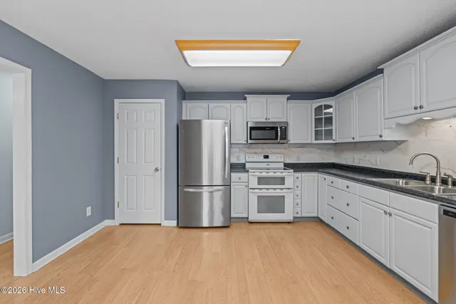 $1,700 | 969 South Bay Drive, Sanford, NC 27332