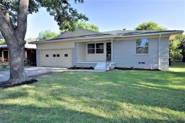 front view of house with a yard