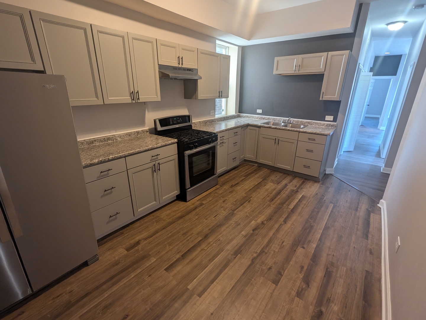 7052 South Normal Boulevard Chicago, IL 60621 - Photo 4 of 22 Gallery Image 4
