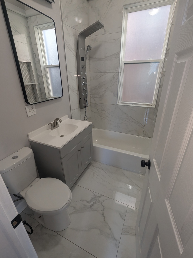 7052 South Normal Boulevard Chicago, IL 60621 - Photo 5 of 22 Gallery Image 5