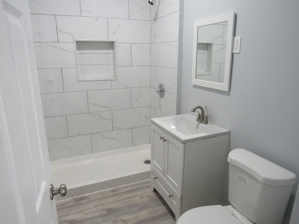 17 Sorrento Street Springfield, MA 01108 - Photo 5 of 12