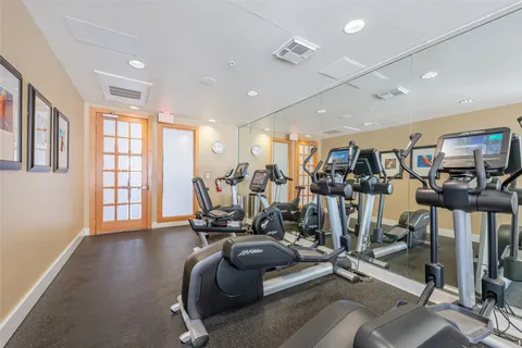 $274,900 | 3505 Sage Road, Unit 2210, Houston, TX 77056