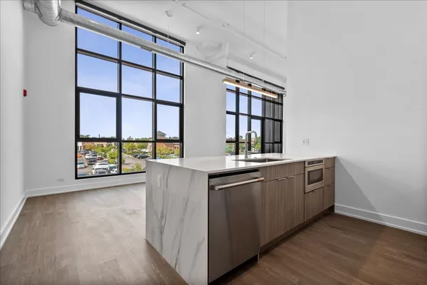 $7,000 | 728 Waukegan Road, Unit 209, Deerfield, IL 60015