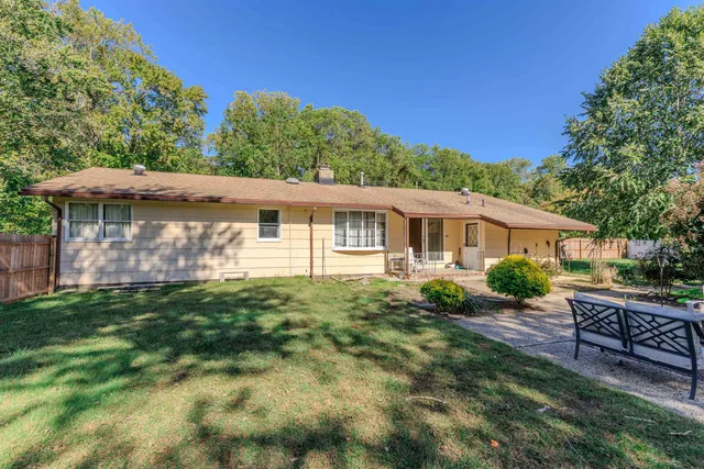a view of a garden with a fountain