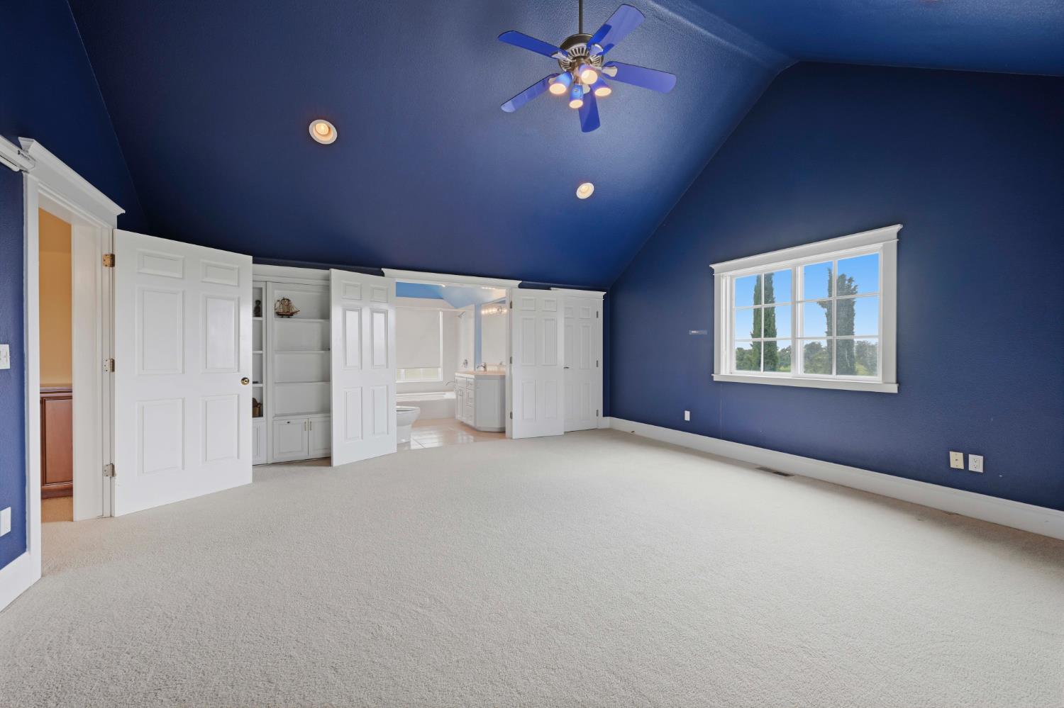 10120 Shenandoah Road Plymouth, CA 95669 - Photo 38 of 86 a view of an empty room with a window