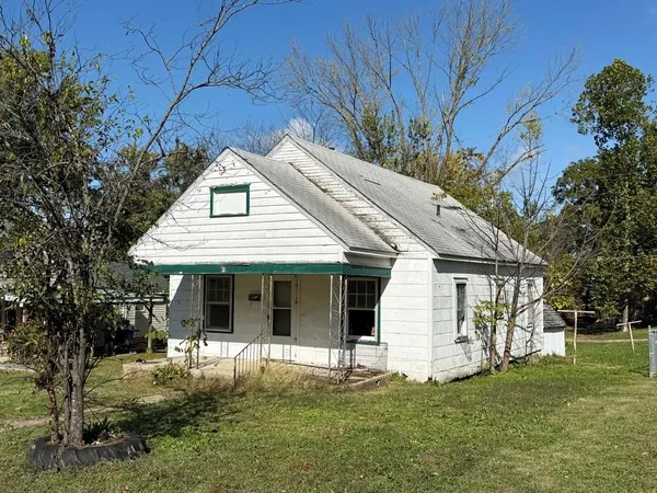 $24,500 | 121 West Lafayette Street, El Dorado Springs, MO 64744