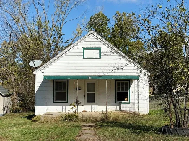 $24,500 | 121 West Lafayette Street, El Dorado Springs, MO 64744