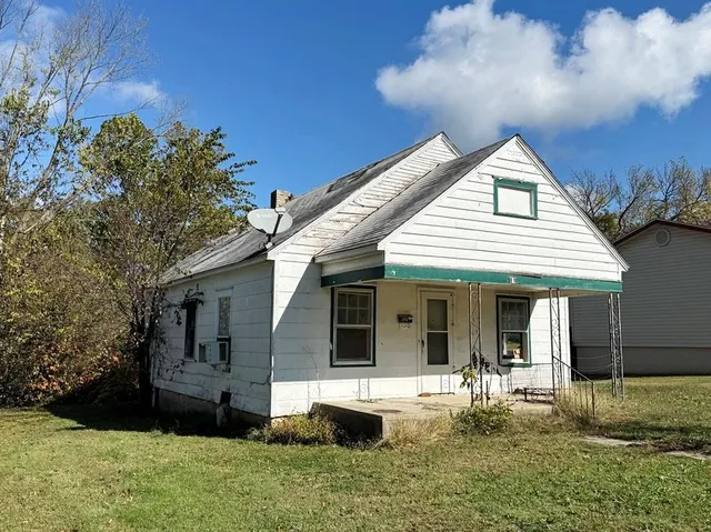 $24,500 | 121 West Lafayette Street, El Dorado Springs, MO 64744