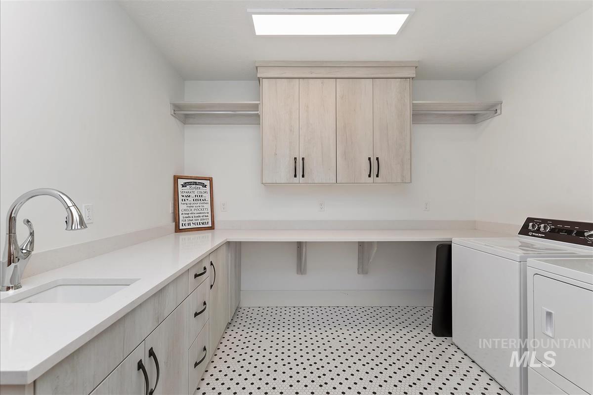 8195 Joplin Road Nampa, ID 83687 - Photo 33 of 50 One of 3 laundry areas, this is in the basement.