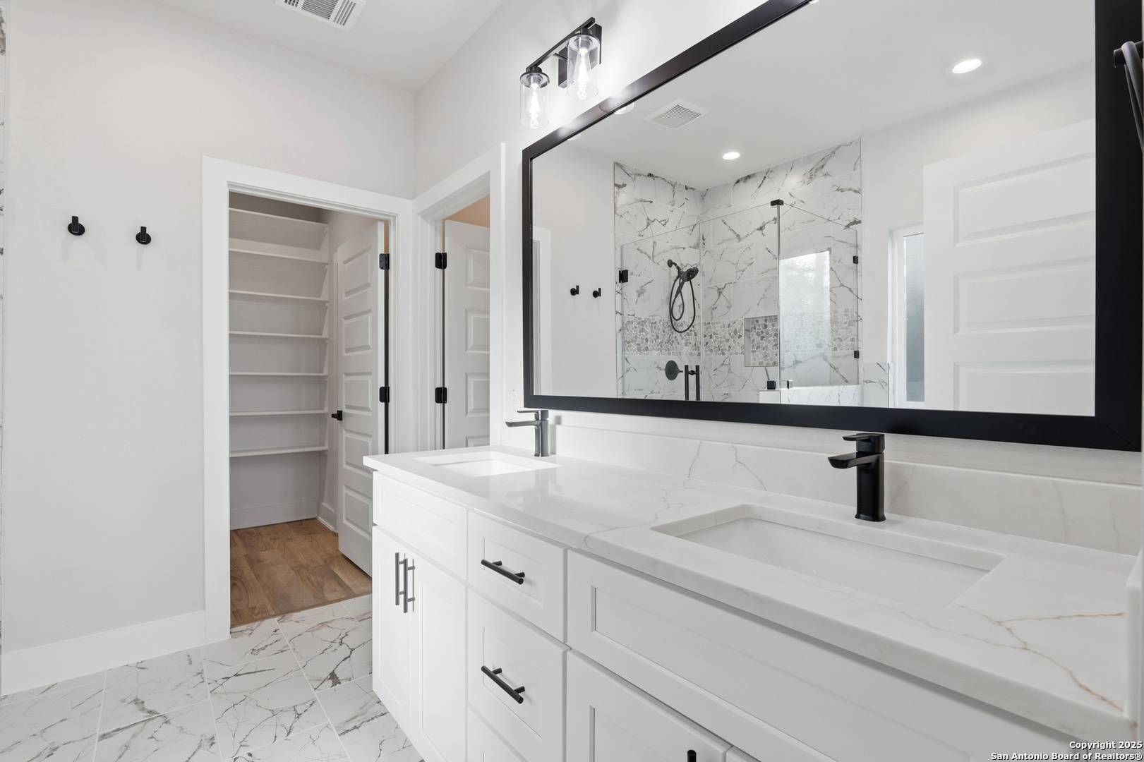 1266 Highpoint Lane Spring Branch, TX 78070 - Photo 19 of 36