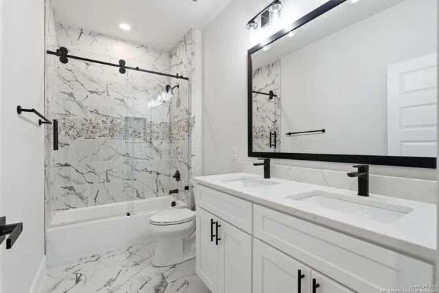 $392,500 | 1266 Highpoint Lane, Spring Branch, TX 78070