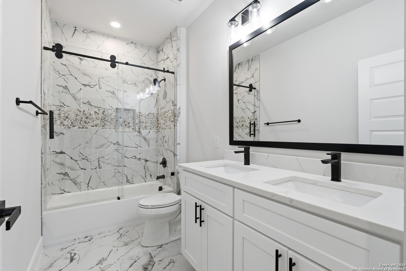 1266 Highpoint Lane Spring Branch, TX 78070 - Photo 21 of 36